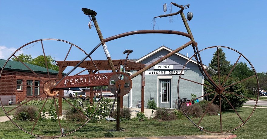 Perry's depot along the Raccoon River Valley Trail | Courtesy Raccoon River Valley Trail Association