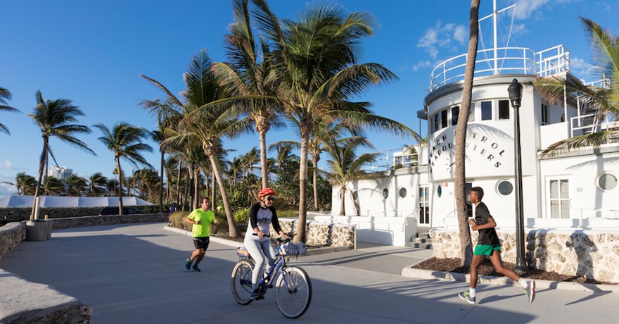 Atlantic Greenway South Beach Trail, part of the Miami LOOP | Photo by Lee Smith