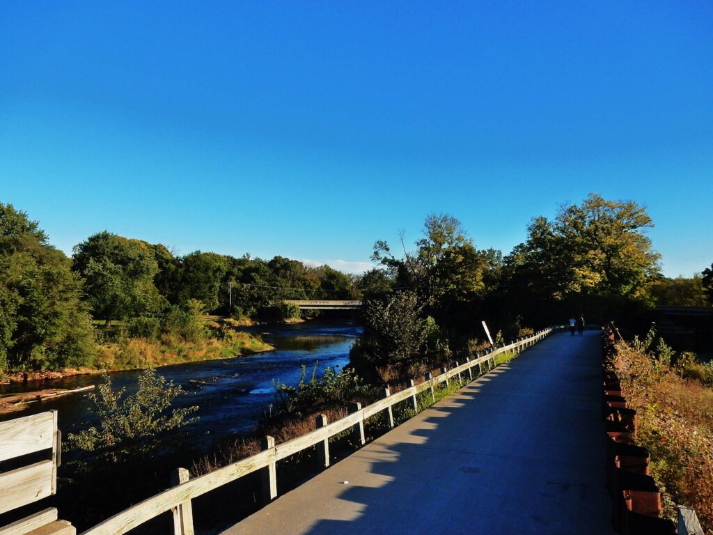 Illinois &amp; Michigan Canal State Trail | Photo by TrailLink user tommyspan