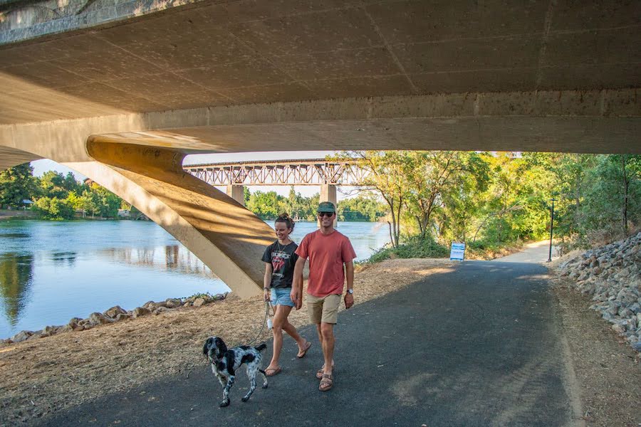 sacramento bike trails map river trail        
        <figure class=