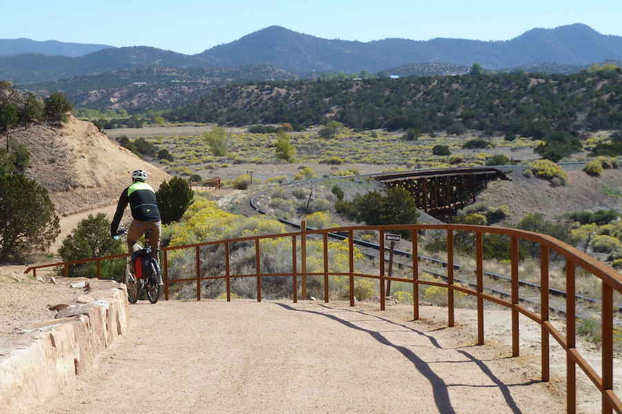 The Santa Fe Rail-Trail begins in New Mexico’s capital city and heads south 17 miles through the beautiful red terrain of the southwestern desert, with yucca, cacti and other succulents along the path. Photo courtesy Scott Belonger, P.E., Associate Principal for Loris and Associates.