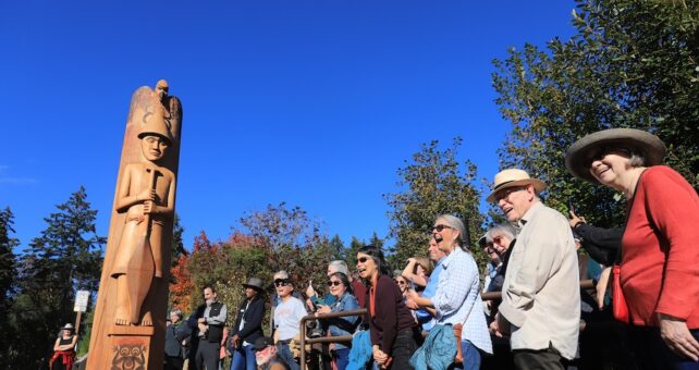 Bainbridge Island's welcome pole dedication ceremony | Photo courtesy Bainbridge Island Parks & Trails Foundation